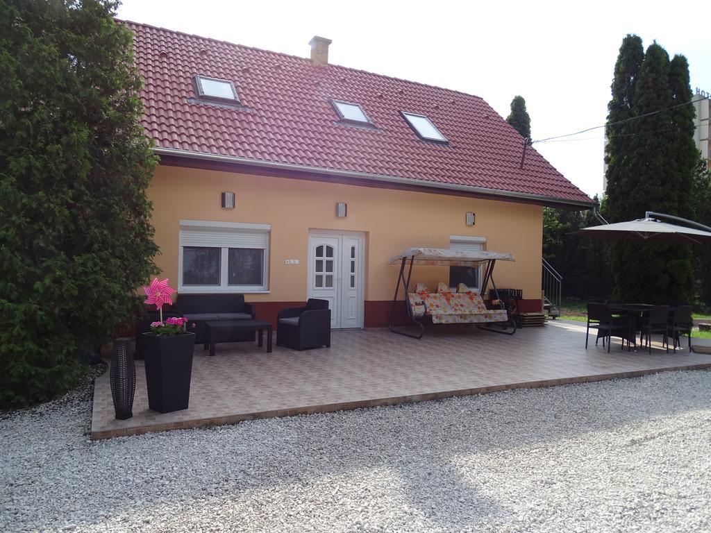 Dorothy Apartman Siófok Buitenkant foto